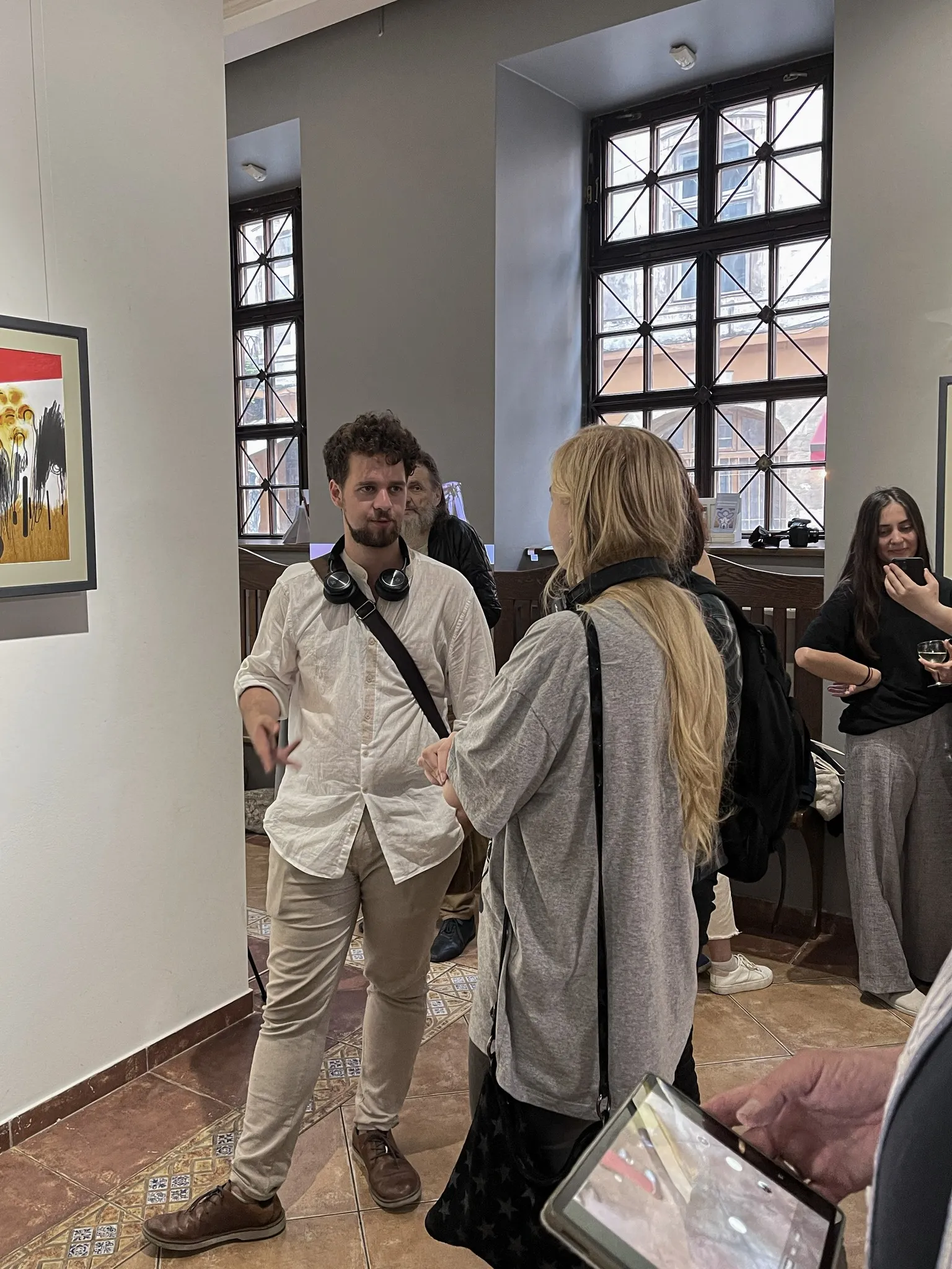 Фото до проєкту "Камені у кишенях" від євген григор'єв, проєкт типу Виставки, базується у "Зелена канапа" Львів, вул. Вірменська, буд. 7, створено у 23.02.2026 Фото 1 з 27.