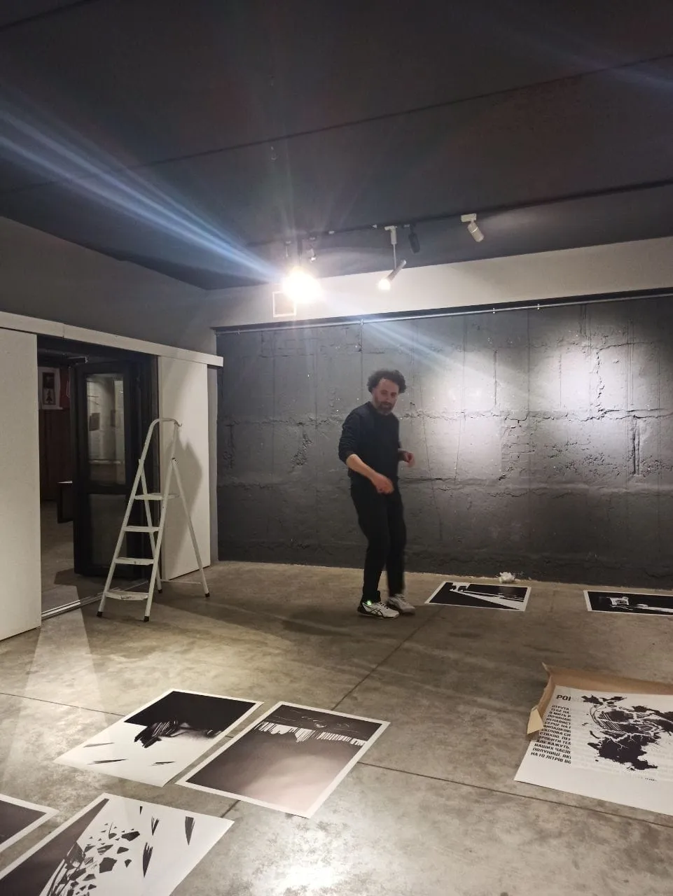 Фото до проєкту "Poisoning" від євген григор'єв, проєкт типу Виставки, базується у Підземний перехід "Ваґабундо" вул. Пилипа Орлика, буд. 7, Івано-Франківськ, створено у 27.02.2026 Фото 8 з 12.