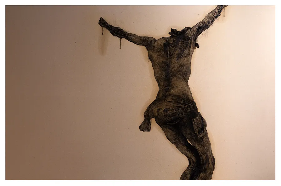 Зображення "3" від євген григор'єв, матеріали: папір, графіт, олія, медіум: Графіка, місто: Львів, серія: "Посмішка розіп'ятої людини", ціна: €700