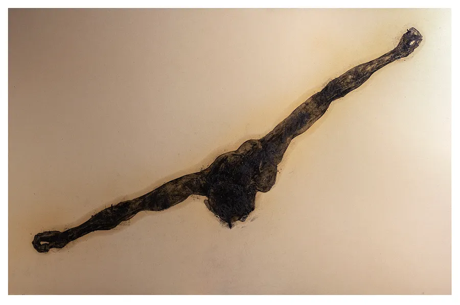 Зображення "6" від євген григор'єв, матеріали: папір, графіт, олія, медіум: Графіка, місто: Львів, серія: "Посмішка розіп'ятої людини", ціна: €700