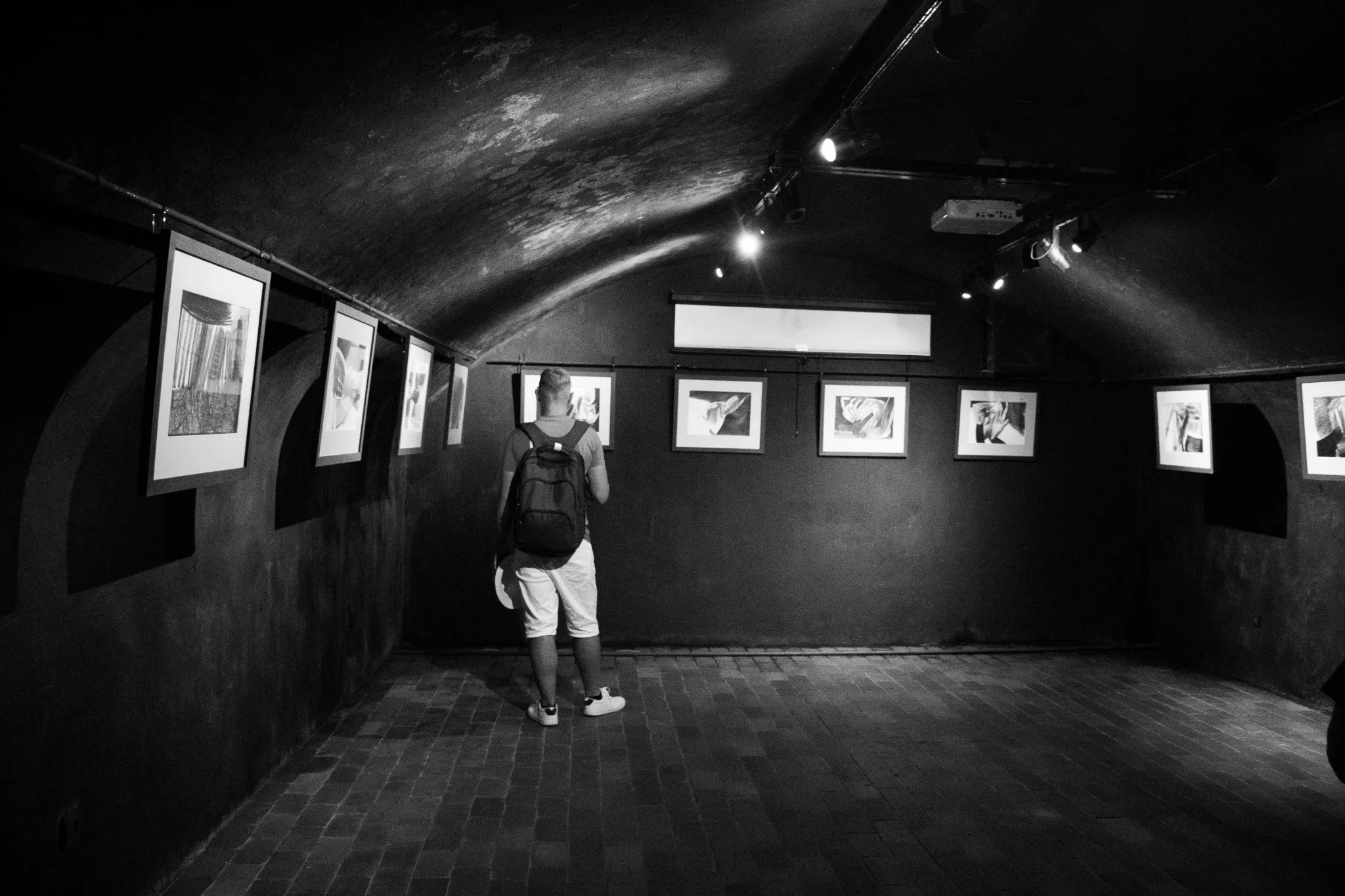 Фото до проєкту "Чорне, сіре, біле" від євген григор'єв, проєкт типу Виставки, базується у Галерея "Музей Ідей" вул. Валова, буд.18А, Львів , створено у 14.02.2026 Фото 21 з 23.